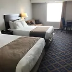 Chateau Louis Hotel & Conference Centre